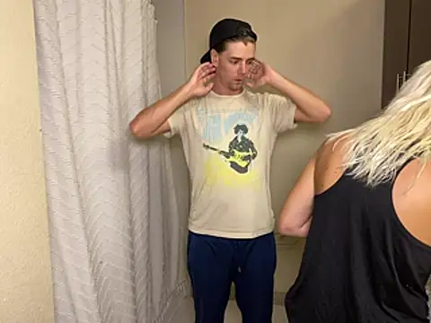 girlfriendmissy online show from February 2026 12:51:02 AM