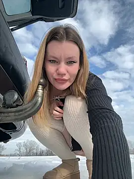 justmila online show from January 2026 12:21:01 PM