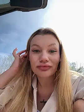 justmila online show from March 2026 10:32:02 AM