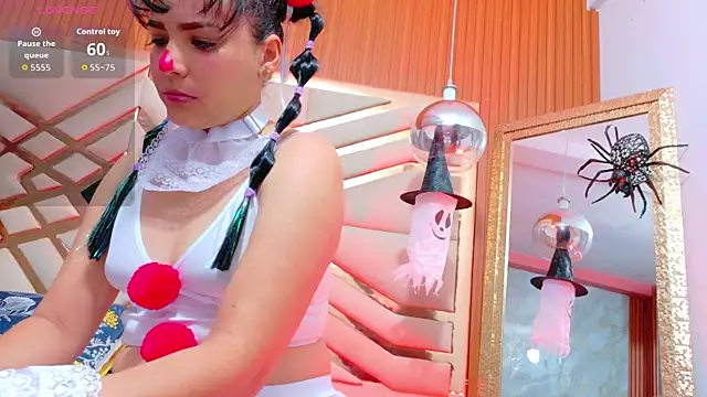 Snapshot of Sluttyandmature chatting on October 2025 01:21:02 PM Sluttyandmature online show from October 2025 01:21:02 PM