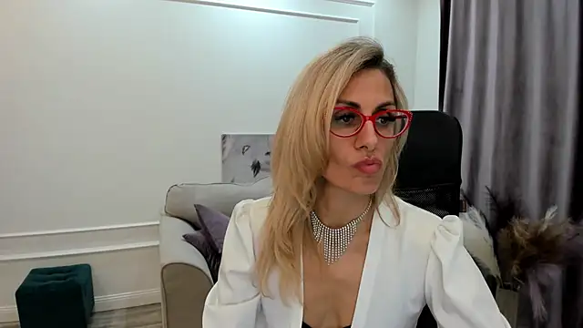 MuseOfStage online show from January 2025 11:27:02 AM