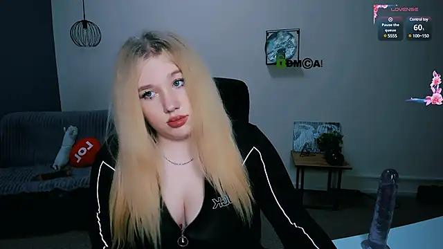 juli kisss online show from January 2025 11:33:01 PM