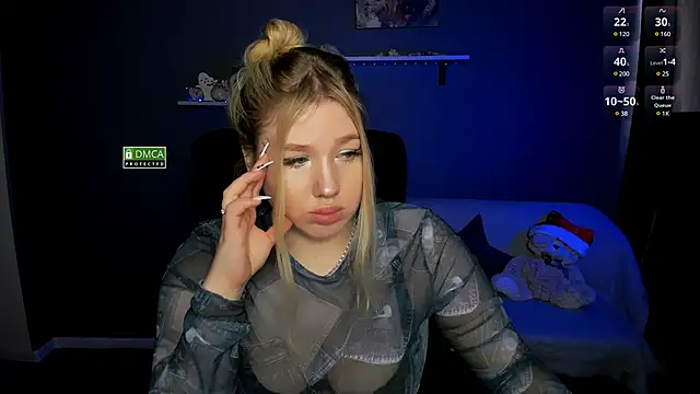 juli kisss online show from February 2025 09:32:02 AM