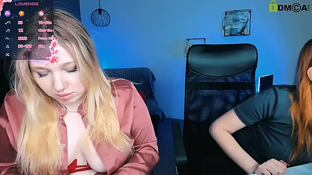 juli kisss online show from March 2025 04:11:01 PM