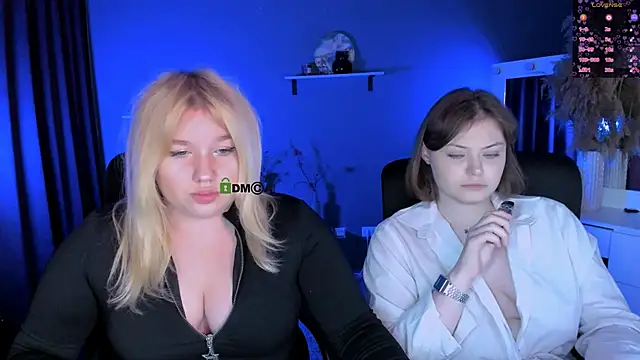 juli kisss online show from September 2025 07:04:01 PM