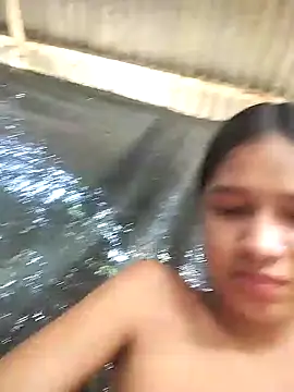 Snapshot of Little_Pau_Dirty chatting on January 2025 06:07:01 PM Little Pau Dirty online show from January 2025 06:07:01 PM