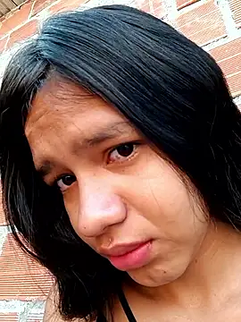 Snapshot of Little_Pau_Dirty chatting on November 2025 01:33:02 PM Little Pau Dirty online show from November 2025 01:33:02 PM