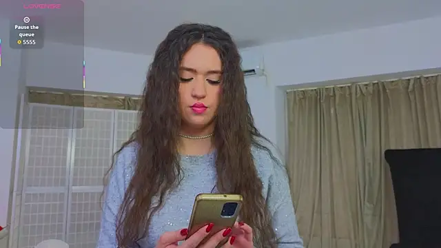 Snapshot of SweetScribe chatting on November 2025 06:45:01 AM SweetScribe online show from November 2025 06:45:01 AM