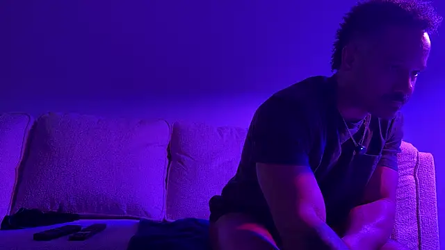 Snapshot of e13ven11 chatting on March 2026 02:49:01 AM e13ven11 online show from March 2026 02:49:01 AM