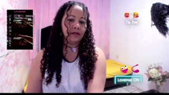 Snapshot of Brunette_sasha chatting on November 2025 07:15:01 PM Brunette sasha online show from November 2025 07:15:01 PM