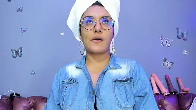 Kaira mosse online show from October 2025 11:55:02 AM