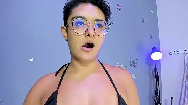 Kaira mosse online show from October 2025 12:59:01 PM