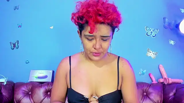 Kaira mosse online show from May 2026 11:42:02 AM