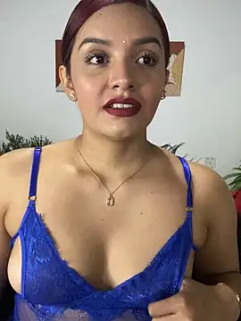 Snapshot of Melanyprada chatting on October 2025 03:27:01 AM Melanyprada online show from October 2025 03:27:01 AM