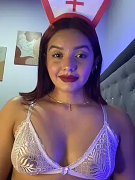 Snapshot of Melanyprada chatting on October 2025 03:03:02 AM Melanyprada online show from October 2025 03:03:02 AM