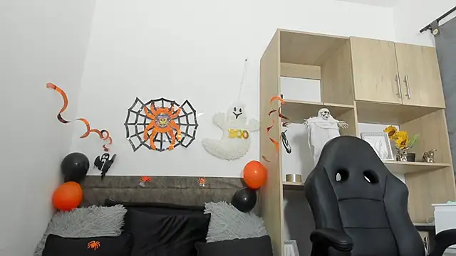 karsonmorris online show from October 2025 06:52:02 PM