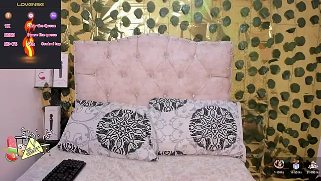 cristalconnorr online show from January 2025 03:11:02 PM