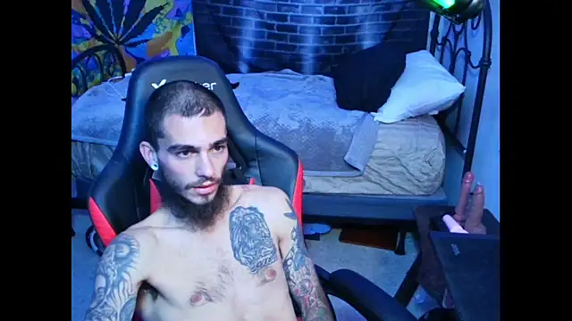 Snapshot of XMeF10 chatting on January 2025 07:17:02 AM XMeF10 online show from January 2025 07:17:02 AM