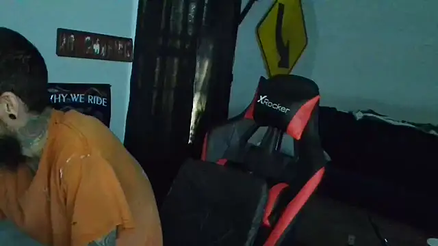 Snapshot of XMeF10 chatting on February 2025 09:05:02 PM XMeF10 online show from February 2025 09:05:02 PM