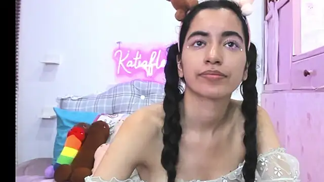 Katiaflex online show from February 2025 02:22:02 AM