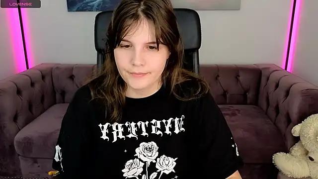 Ruyjin Choi online show from October 2025 10:29:01 AM