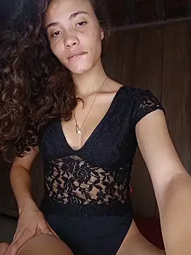 HelenHoltz online show from May 2026 04:24:01 PM