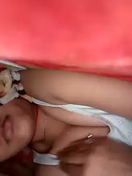 Snapshot of Avantika19 chatting on January 2025 05:48:01 PM Avantika19 online show from January 2025 05:48:01 PM