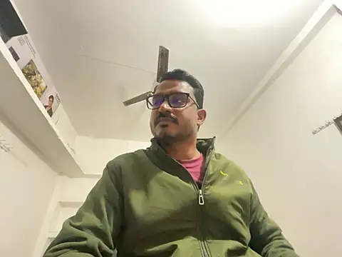 real meet girl finding in online show from December 2024 09:55:01 AM