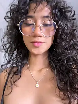 KaitlynLoveCam online show from February 2026 10:15:02 PM