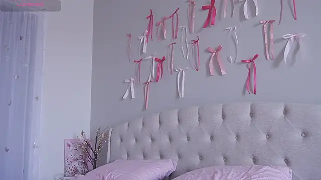 yumisunn online show from February 2026 03:26:02 AM