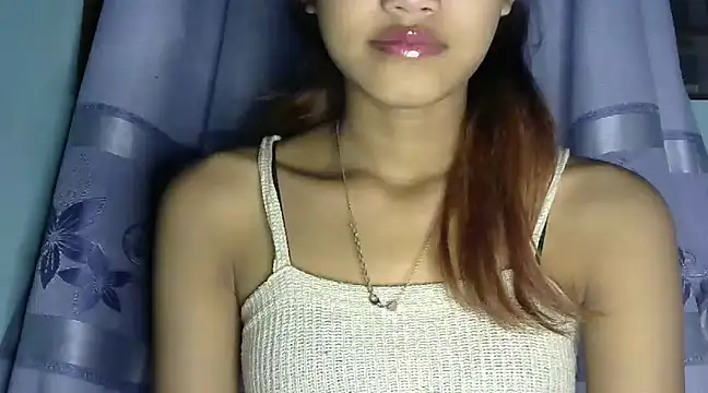 Snapshot of jassi-just18 chatting on December 2024 05:15:01 PM jassi-just18 online show from December 2024 05:15:01 PM