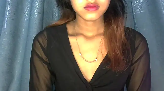 Snapshot of jassi-just18 chatting on January 2025 06:20:01 PM jassi-just18 online show from January 2025 06:20:01 PM