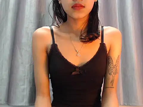 Snapshot of jassi-just18 chatting on February 2026 05:33:01 PM jassi-just18 online show from February 2026 05:33:01 PM