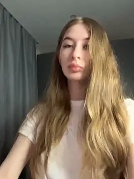 Snapshot of your_girl_next_door chatting on February 2025 01:48:02 PM your girl next door online show from February 2025 01:48:02 PM