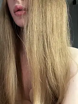 Snapshot of your_girl_next_door chatting on February 2025 01:22:01 PM your girl next door online show from February 2025 01:22:01 PM