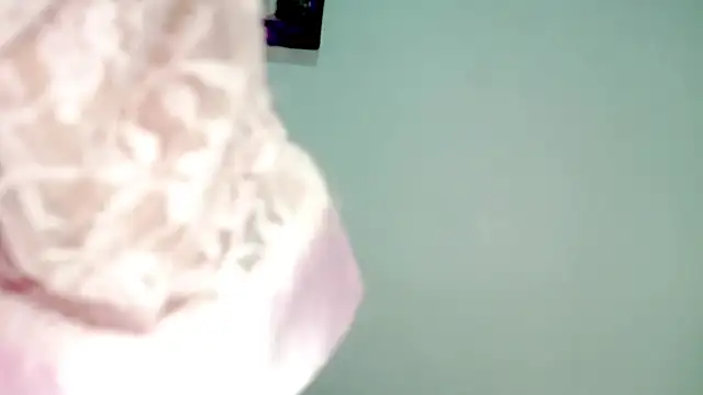 PetiteIvoryQueen19 online show from May 2026 05:02:02 AM