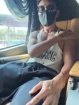 Snapshot of frnk30151 chatting on February 2026 03:40:02 AM frnk30151 online show from February 2026 03:40:02 AM