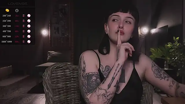 vinylstore online show from December 2024 06:52:02 PM