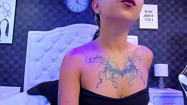 Snapshot of rave_connor chatting on December 2024 06:35:02 PM rave connor online show from December 2024 06:35:02 PM