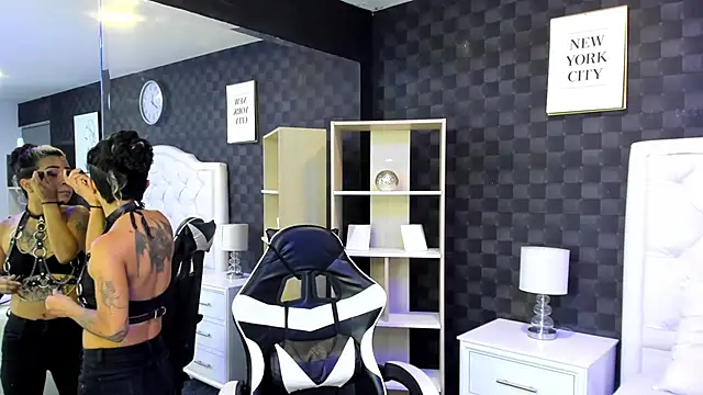 Snapshot of rave_connor chatting on December 2024 06:53:01 PM rave connor online show from December 2024 06:53:01 PM