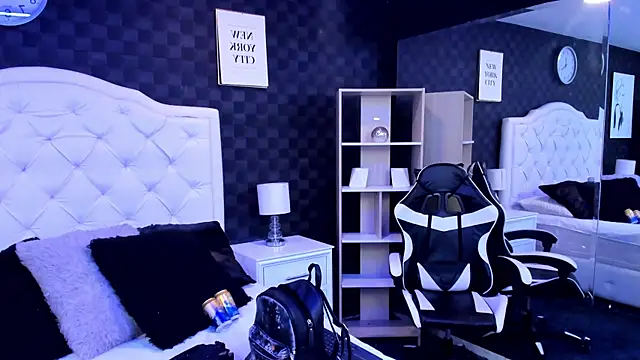 Snapshot of rave_connor chatting on January 2025 06:47:01 PM rave connor online show from January 2025 06:47:01 PM