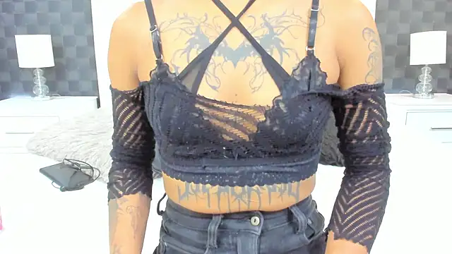 Snapshot of rave_connor chatting on January 2025 07:26:01 PM rave connor online show from January 2025 07:26:01 PM