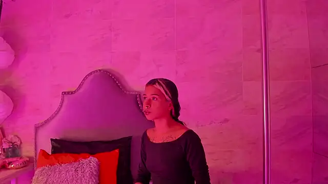 Snapshot of rave_connor chatting on January 2025 04:17:02 PM rave connor online show from January 2025 04:17:02 PM