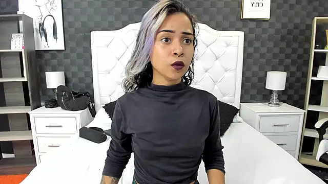 Snapshot of rave_connor chatting on February 2025 07:19:02 PM rave connor online show from February 2025 07:19:02 PM