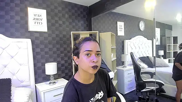 Snapshot of rave_connor chatting on March 2025 06:55:01 PM rave connor online show from March 2025 06:55:01 PM