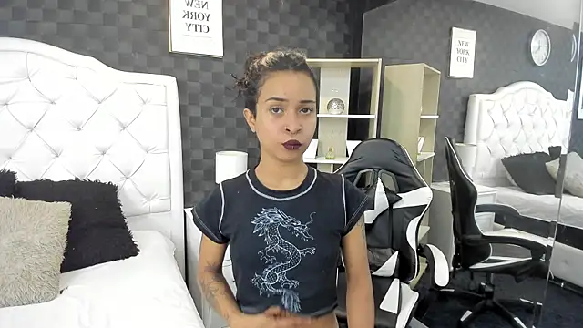 Snapshot of rave_connor chatting on March 2025 06:53:02 PM rave connor online show from March 2025 06:53:02 PM