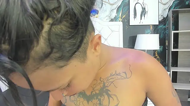 Snapshot of rave_connor chatting on November 2025 07:03:03 PM rave connor online show from November 2025 07:03:03 PM