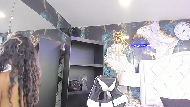 Snapshot of rave_connor chatting on December 2025 07:19:02 PM rave connor online show from December 2025 07:19:02 PM