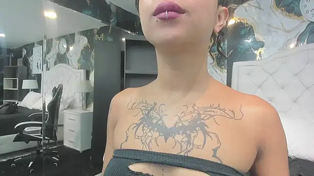 Snapshot of rave_connor chatting on December 2025 07:20:02 PM rave connor online show from December 2025 07:20:02 PM