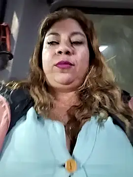 Laura-Hernandez online show from March 2025 03:59:01 PM